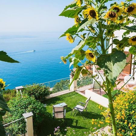 Alone Amalfi Exterior foto