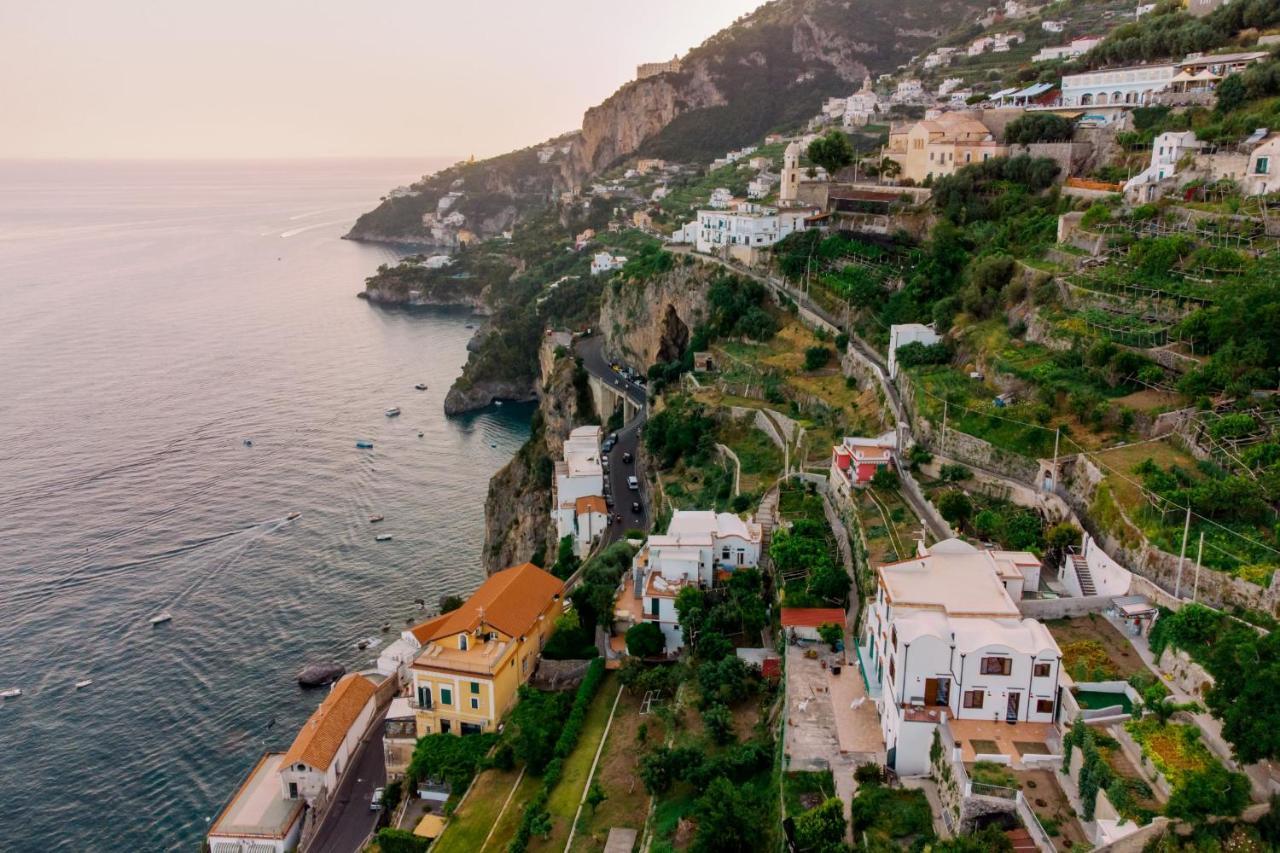 Alone Amalfi Exterior foto