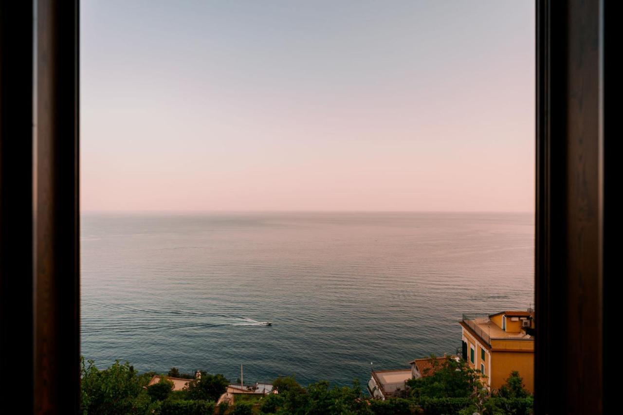 Alone Amalfi Exterior foto